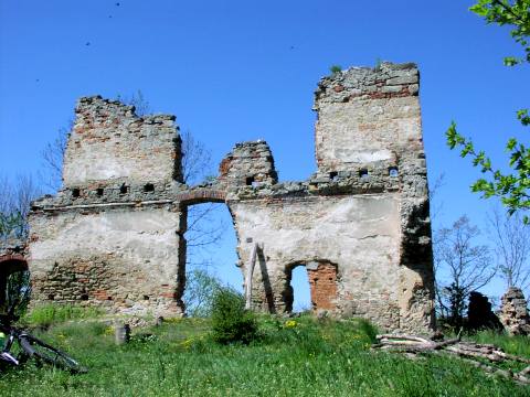 Zcenina hradu Zsadka